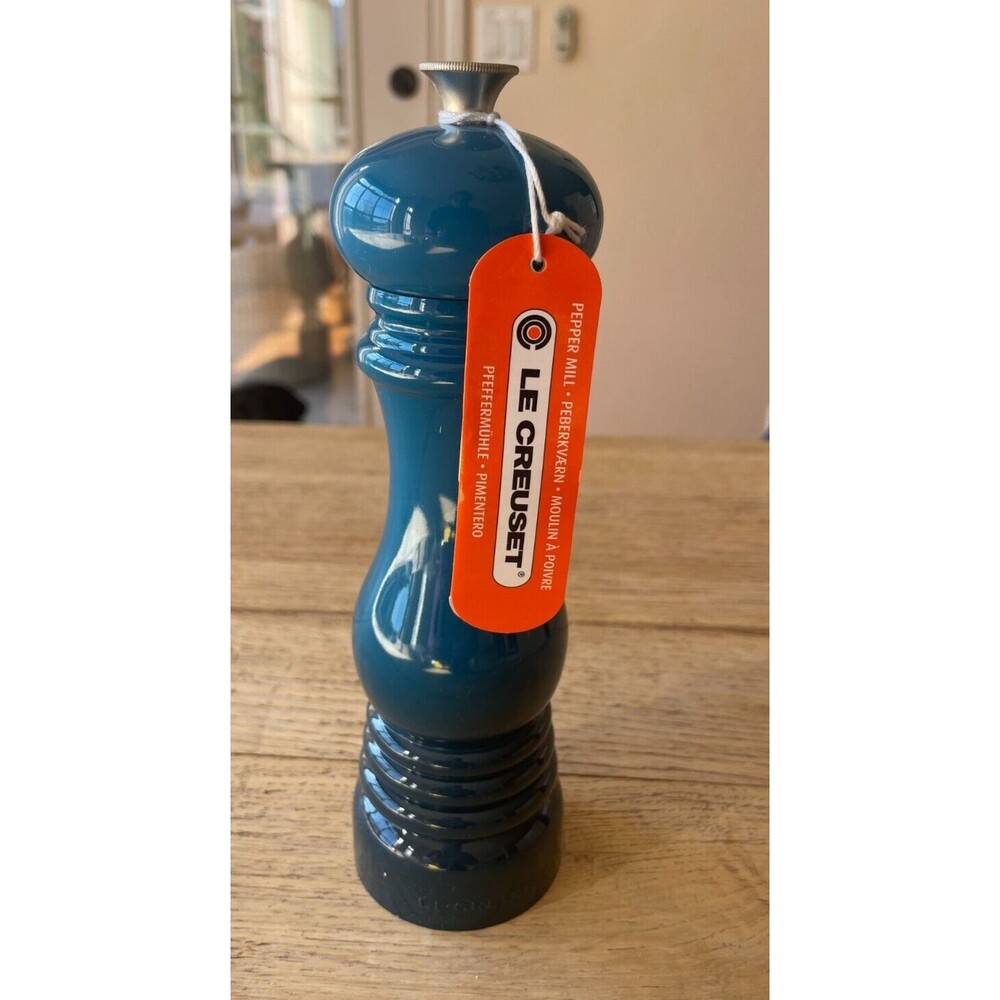 Le Creuset Acrylic Classic Manual Pepper Mill 8 in Deep Teal NEW